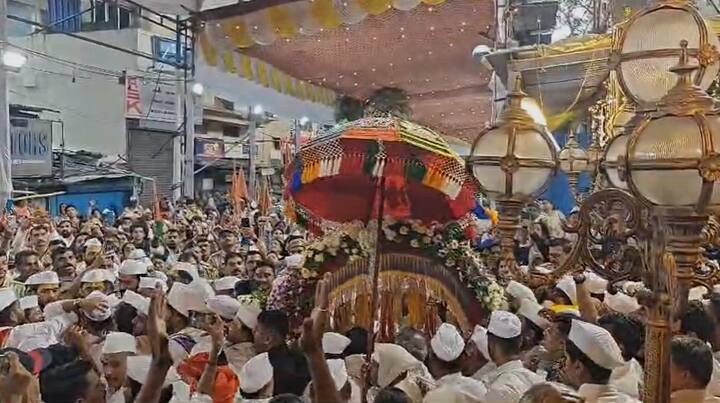 हडपसर मार्गे पालखी पुढे मार्गस्थ होणार आहे.
