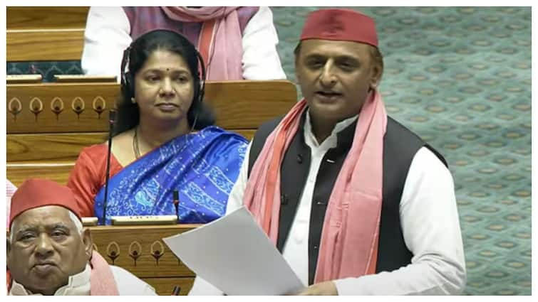 Parliament session 2024 Akhilesh Yadav raised questions on EVM EVM पर अखिलेश यादव ने भरी संसद में खाई कसम, जानें क्या बोले