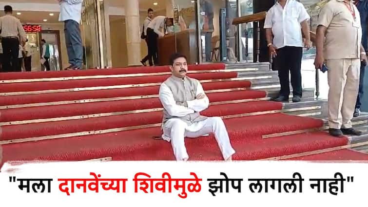 bjp mla prasad lad demands resignation of ambadas danve for derogatory comments protest on vidhan bhavan stairs 