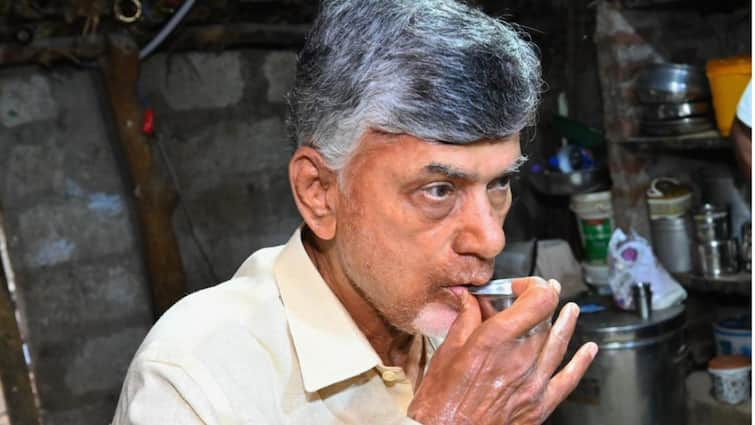 Chandrababu Naidu Proposes Meeting With Telangana CM Revanth Reddy To Resolve Andhra Pradesh Bifurcation Issues on July 6 Chandrababu Naidu Proposes Meeting With Telangana CM Revanth Reddy To Resolve Bifurcation Issues on July 6