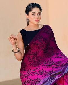 Brahmamudi Sharmitha Gowda: కత్తిలా ఉన్న బ్రహ్మముడి రుద్రాణి అత్త - అటు సీరియల్ లో ఇటు సోషల్ మీడియాలో అందంతో మంట పెట్టేస్తోంది!