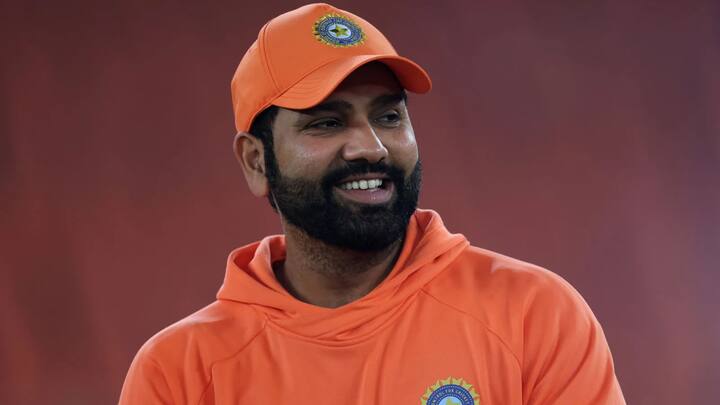 रोहित शर्मा की कप्तानी में भारतीय टीम ने टी20 वर्ल्ड कप अपने नाम किया. इस तरह भारतीय टीम ने टी20 वर्ल्ड कप दूसरी बार जीता. भारत ने साउथ अफ्रीका को फाइनल में 7 रनों से हराया. (फोटो क्रेडिट- सोशल मीडिया)