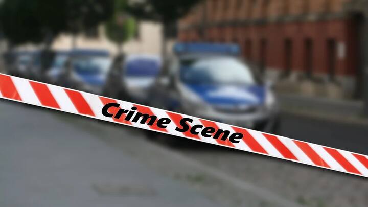 মাধৌরা জেলার ১২ নম্বর ব্লকের বাসিন্দা ছিলেন ওই যুবক। তাঁর সঙ্গে মহিলা ডাক্তারটির ৫ বছর ধরে সম্পর্ক চলছিল।(প্রতীকী ছবি ঋণ - পিক্স্যাবে)