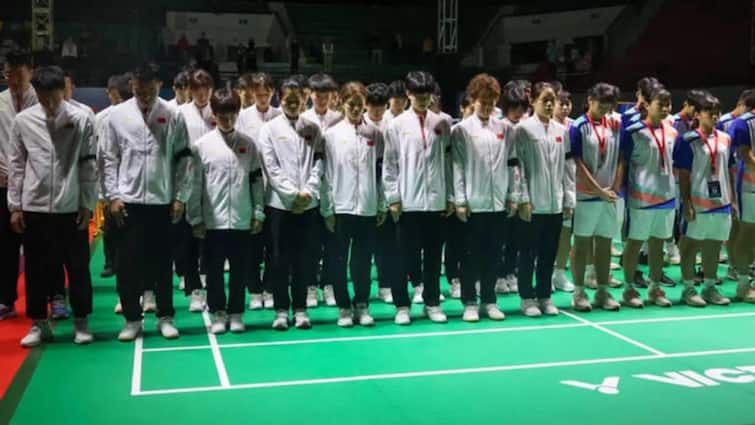 Chinese player dies at youth badminton tournament Chinese Badminton Player Death: బ్యాడ్మింటన్‌ ఆడతూ 17 ఏళ్ళ యువకుడు మృతి, చైనాలో విషాదం