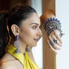 Rakul Preet Singh: ట్రెండీ వేర్ లో రకుల్ సింగ్ పోజులు, గ్లామర్ మెరుపులతో మతిపోగొడుతోంది అంతే!