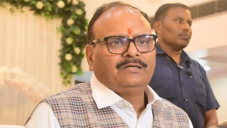 Up Politics Deputy Cm Brajesh pathak react on cm yogi adityanath vip culture decision योगी सरकार के फैसले से नाखुश डिप्टी सीएम ब्रजेश पाठक? इस अहम मुद्दे पर कही बड़ी बात