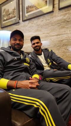 IND vs ZIM: नए कोच और कप्तान के साथ जिम्बाब्वे रवाना हुई टीम इंडिया, पांच T20I मैचों की होगी सीरीज़; देखें तस्वीरें