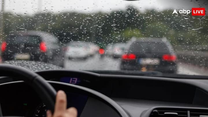 Car Care Tips Rain: बरसात में कार की करनी होती है खास देखभाल. नहीं तो हो सकती है बड़ी परेशानी. अगर इन तरीकों को आजमाएंगे तो नहीं कोई समस्या. चलिए आपको बताते हैं.