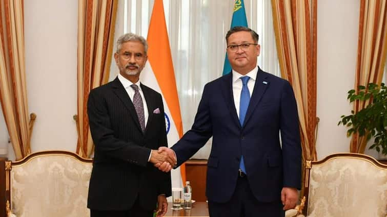 EAM S Jaishankar Meets Kazakhstan Deputy PM Murat Nurtleu Ahead Of SCO Summit Afghanistan Ukraine War EAM Jaishankar Meets Kazakhstan's Deputy PM Ahead Of SCO Summit, Discusses Expanding Strategic Partnership