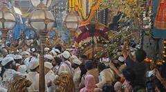 Ashadhi Wari 2024 : तुकाराम महाराजांच्या पालखीचं पुण्यातून प्रस्थान; 2 दिवसांच्या मुक्कामानंतर पालखी पंढरपूरच्या दिशेने मार्गस्थ, पाहा फोटो