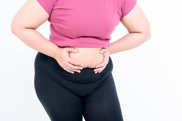 If your belly fat has come out and you want to reduce it (Reduce Belly Fat Tips), then you can get benefits in just 15 days by adopting Desi Remedies. Let's know what this remedy is...