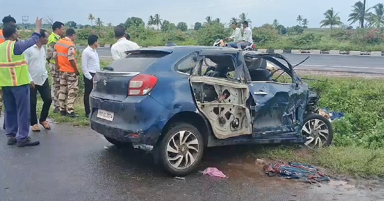 pune solapur highway accident near indapur 4 dead and one injured latest marathi news पुणे-सोलापूर महामार्गावर टायर फुटल्यानं भीषण अपघात, 4 जणांचा जागीच मृत्यू