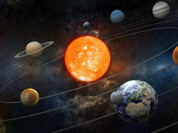 ਸੂਰਜ ਅਤੇ ਬੁਧ 'ਤੇ ਕਿੰਨਾ ਚਿਰ ਜ਼ਿੰਦਾ ਰਹਿਣਾ ਸੰਭਵ ਹੈ? ਸਭ ਤੋਂ ਪਹਿਲਾਂ ਜੇਕਰ ਅਸੀਂ ਸੂਰਜ ਦੀ ਗੱਲ ਕਰੀਏ ਤਾਂ ਜਿਵੇਂ ਹੀ ਮਨੁੱਖੀ ਸਰੀਰ ਸੂਰਜ ਦੇ ਨੇੜੇ ਜਾਂਦਾ ਹੈ, ਉਹ ਤੁਰੰਤ ਸੁਆਹ ਵਿੱਚ ਬਦਲ ਜਾਂਦਾ ਹੈ। ਮਨੁੱਖ ਇਸ ਗ੍ਰਹਿ ਤੱਕ ਨਹੀਂ ਪਹੁੰਚ ਸਕੇਗਾ ਅਤੇ ਉਹ ਤਬਾਹ ਹੋ ਜਾਵੇਗਾ ਅਤੇ ਉਹ ਵੀ ਕੁਝ ਹੀ ਸਕਿੰਟਾਂ ਵਿੱਚ।