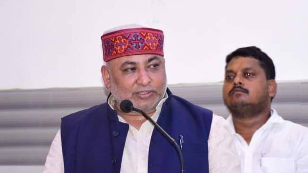 UP Politics: राहुल गांधी के बयान पर मंत्री दयाशंकर सिंह बोले- 'उनका DNA मिक्स है, बाबा फारसी मां क्रिश्चियन तो...' Minister Dayashankar Singh reaction on Congress leader Rahul Gandhi statement UP Politics: राहुल गांधी के बयान पर मंत्री दयाशंकर सिंह बोले- 'उनका DNA मिक्स है, बाबा फारसी मां क्रिश्चियन तो...'