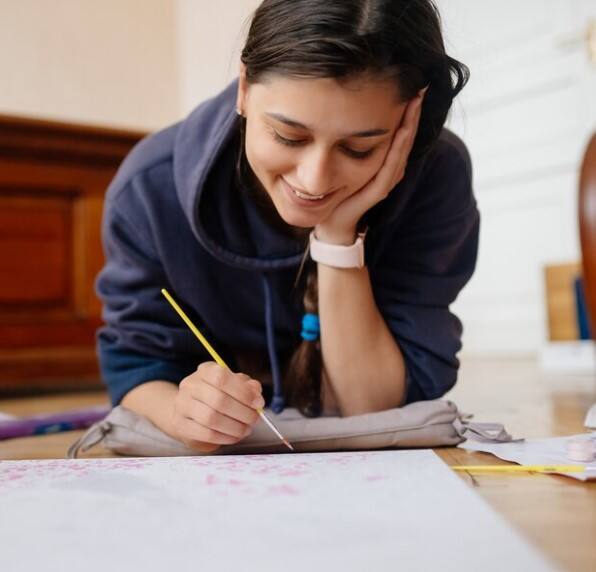 ਕਈ ਵਾਰ, ਪੂਰੀ ਤਿਆਰੀ ਅਤੇ ਸਖ਼ਤ ਮਿਹਨਤ ਦੇ ਬਾਅਦ ਵੀ, ਕਿਸੇ ਨੂੰ NEET, NET, UPPCS ਆਦਿ ਵਰਗੀਆਂ ਪ੍ਰਤੀਯੋਗੀ ਪ੍ਰੀਖਿਆਵਾਂ ਵਿੱਚ ਸਫਲਤਾ ਨਹੀਂ ਮਿਲਦੀ। ਜੋਤਿਸ਼ ਸ਼ਾਸਤਰ ਦੇ ਅਨੁਸਾਰ, ਇਸਦਾ ਇੱਕ ਕਾਰਨ ਕੁੰਡਲੀ ਵਿੱਚ ਖਰਾਬ ਗ੍ਰਹਿ ਸਥਿਤੀ ਹੋ ਸਕਦੀ ਹੈ।