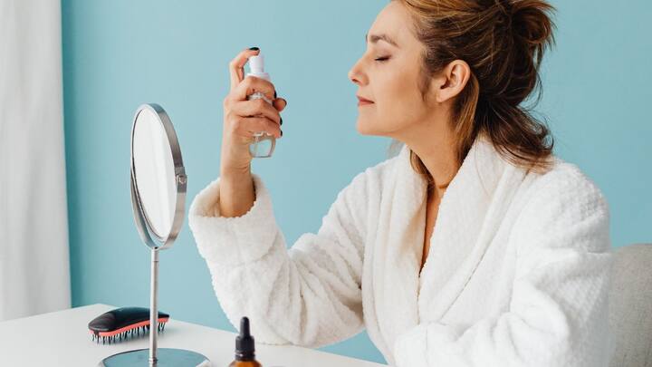 Set with powder and setting spray- Setting your makeup is very important. After applying foundation and concealer, set them with a translucent powder to lock everything in place. A translucent powder is formulated to be lightweight and colourless, making it suitable for all skin tones. (Image Source: Canva)