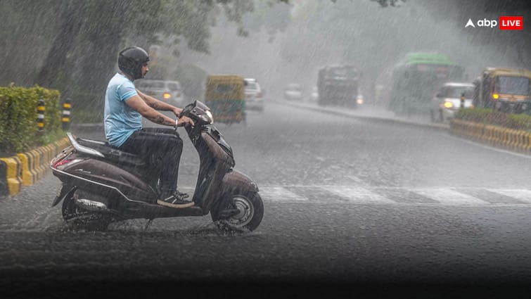 Mumbai Rain updates weather forecast Heavy Rain possibility in Konkan Kolhapur Pune Mumbai Rain: मुंबईकरांनो सावधान! येत्या काही तासांमध्ये मुसळधार पावसाचा अंदाज, कोकणातही जोर वाढणार