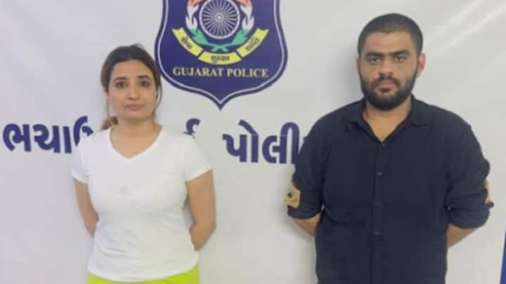 According to the reply of SP Sagar Bagmar of East Kutch district, action was taken on the basis of intelligence information. It has come to light that Neeta Chaudhary and the liquor smuggler Yuvraj Singh Jadeja who was with her did not stop the car. After this, the police had to take action and arrest him.