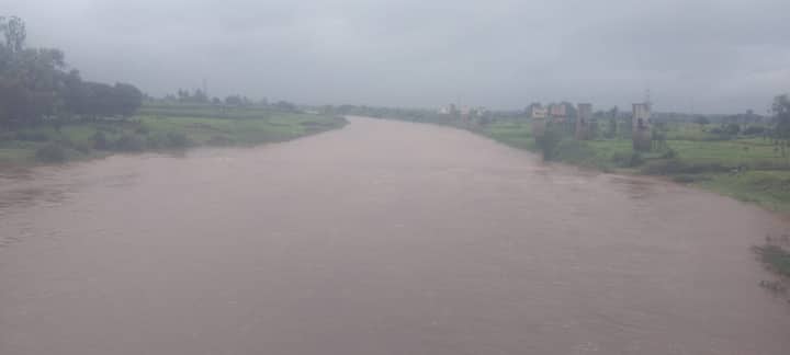 दरम्यान, कोल्हापूर शहरात पावसाची संततधार सुरु आहे.