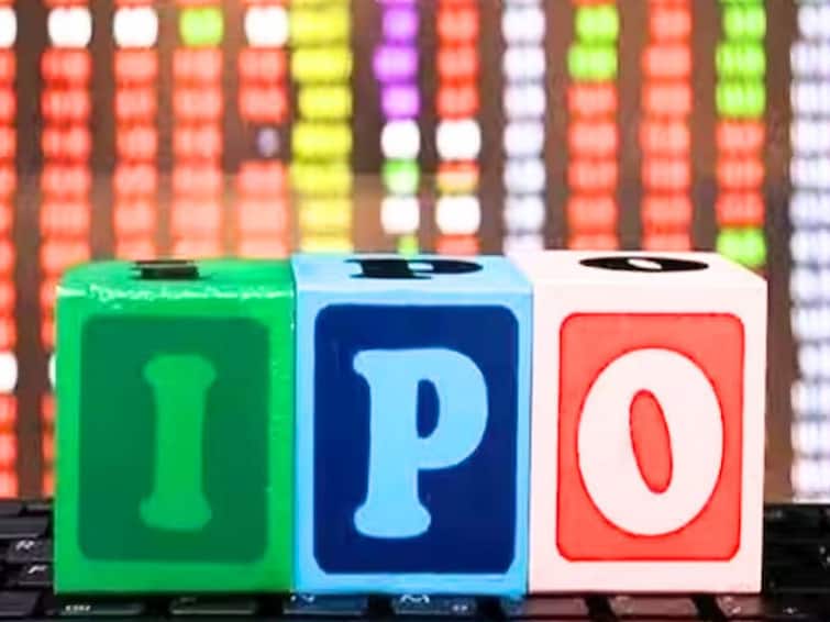 ipo listing vraj iron and steel share price makes strong debut In stock market opens rs 240 a piece on nse IPO Alert: লিস্টিংয়ের দিনেই ২০৭-এর শেয়ারের দাম উঠল ২৪০ টাকায়, এই স্টকে দুরন্ত গতি