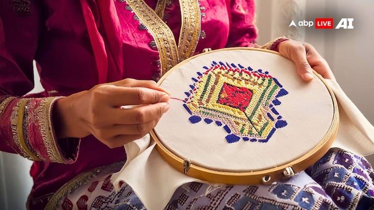 bihar Kishanganj Women becoming self-independent by making things embroidered using the 500-year-old 'Kheta' art Bihar News: 'खेता' कला से आत्मनिर्भर बन रहीं सीमांचल की महिलाएं, अब वस्त्र उद्योग मंत्री गिरिराज सिंह से बड़ी उम्मीद