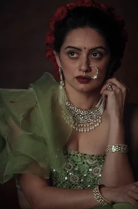 तिचे अनेक फोटोही सोशल मीडियावर खूप व्हायरल होत असतात.