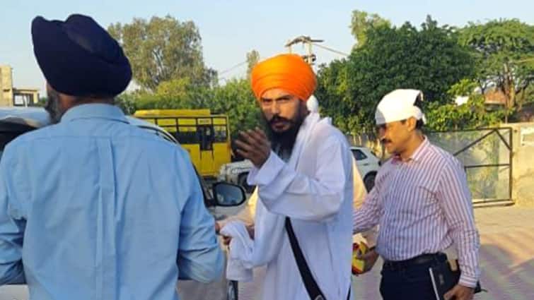 Amritpal Singh has been granted Parole for upto 4 days taking Oath as Lok Sabha member on 5th July Amritpal Singh: लोकसभा की सदस्यता लेने पेरोल पर बाहर आएगा अमृतपाल सिंह, जानें किस दिन लेगा शपथ