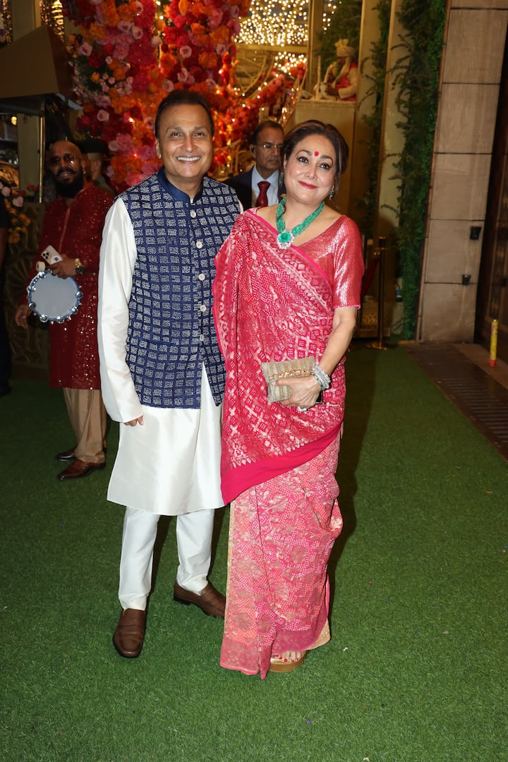 The Ambani family and Merchant family has got together to celebrate the union of Radhika and Anant