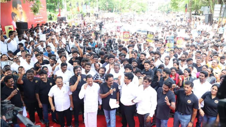WATCH: DMK Leads Protest In Chennai Over NEET Issue WATCH: DMK Leads Protest In Chennai Over NEET Issue
