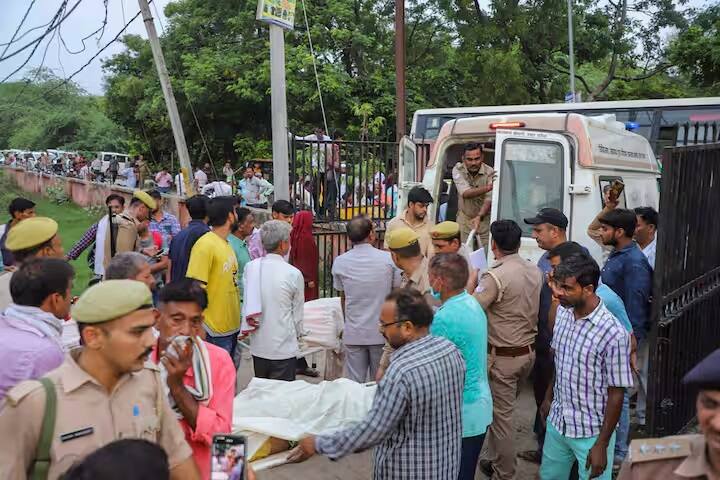 Shocking revelations in the investigation of Hathras stampede accident હાથરસ દુર્ઘટનાની તપાસમાં થયો ચૌકાવનારો ખુલાસો, આ કારણે બની બેકાબૂ ભીડ અને આખરે 116 લોકોના ગયા જીવ