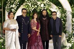 Varalaxmi Sarathkumar Reception: मरून लहंगे में बला की खूबसूरत लगीं वरलक्ष्मी शरतकुमार, जैकी श्रॉफ से लेकर एआर रहमान तक ने पहुंचकर दी बधाई