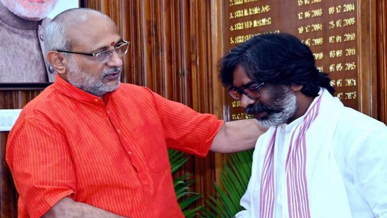 Hemant Soren invited to form government by Jharkhand Governor C P Radhakrishnan to take oath as CM on July 7 3ஆவது முறையாக ஜார்க்கண்ட் முதலமைச்சராக பதவியேற்ற ஹேமந்த் சோரன்!