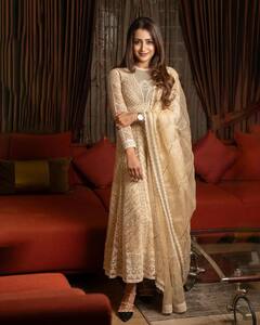 Trisha Krishnan : మీ డ్రెస్​ నచ్చి వేసుకుంటున్నారా? వేరే వాళ్లని ఇంప్రెస్ చేయడం వేసుకుంటున్నారా? త్రిష వేసిన ప్రశ్న మీకేనేమో