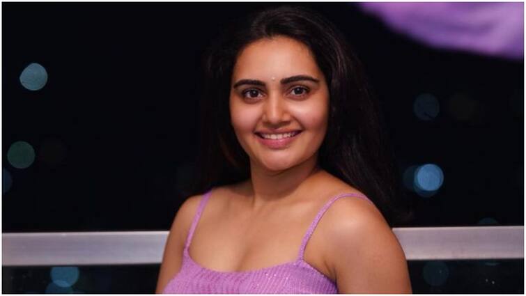 Soniya Singh speaks up about her double meaning dialogues in a show which became viral Soniya Singh: రాజమౌళి పాటల్లోనూ డబుల్ మీనింగ్స్ - అలా మాట్లాడితేనే ఎంజాయ్ చేస్తున్నారు: నటి సోనియా సింగ్