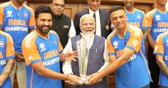 Team India T20 World Cup Celebration : पंतप्रधान नरेंद्र मोदींची भेट घेऊन टीम इंडिया मुंबईकडे रवाना!