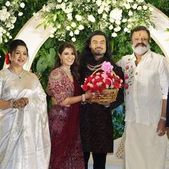 varalaxmi sarathkumar: వివాహ బంధంలోకి అడుగుపెట్టిన వరలక్షి శరత్‌ కుమార్‌ -  వెడ్డింగ్‌ రిసెప్షన్‌లో తారల సందడి