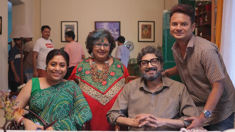 Chiranjeet Chakraborty Rahul Banerjee new film Hema Malini Paromita Munshi Entertainment News Update Chiranjeet-Rahul: রাহুল-চিরঞ্জিৎ নিয়ে আসছেন এক জোড়া প্রেমের গল্প, পরিচালনায় পারমিতা