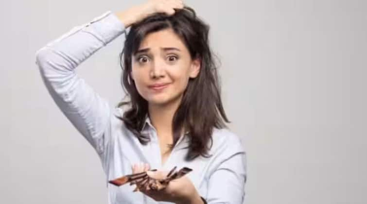 Hair Fall  essential hair care tips for monsoon Hair Fall: ચોમાસામાં વધી જાય છે વાળ ખરવાની સમસ્યા, તેને રોકવા માટે અપનાવો આ ટિપ્સ