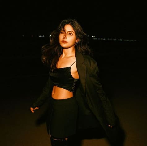 मैंने आधे घंटे के बाद एक कोशिश करने के लिए सोचा. मैं धूप में निकल पड़ी और उस वक्त मैंने सिर्फ इलेक्ट्राल लिया था.