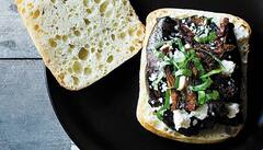 Mushroom Sandwich: ਜੇਕਰ ਤੁਸੀਂ ਨਾਸ਼ਤੇ 'ਚ ਕੁਝ ਖਾਸ ਖਾਣਾ ਚਾਹੁੰਦੇ ਹੋ ਤਾਂ ਮਸ਼ਰੂਮ ਸੈਂਡਵਿਚ ਜ਼ਰੂਰ ਟ੍ਰਾਈ ਕਰੋ।