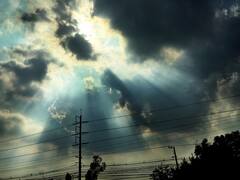 पहले बिजली चमकती है या बादल गरजता है? ये है सही जवाब