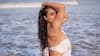 Neha Malik : సముద్రం ఒడ్డున తెల్లచీరలో తడిసి ముద్దవుతోన్న నేహా మాలిక్.. నలభైల్లోనే ఇలా ఉందంటే..