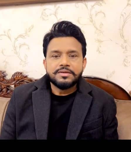 ਕਰਮਜੀਤ ਅਨਮੋਲ ਨੂੰ ਚੜ੍ਹਿਆ ਪਾਰਾ, ਗੁੱਸੇ 'ਚ ਸੁਣਾਈਆਂ ਕਰਾਰੀਆਂ ਗੱਲਾਂ