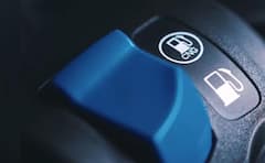 लॉन्च हुई Bajaj CNG Bike Freedom, लंबी सीट के साथ स्टाइलिश लुक