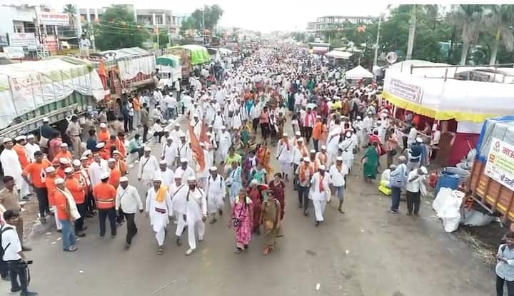 आषाढ महिना जसजसा जवळ येतोय तसतशी विठोबाच्या भेटीची ओढ लागते.