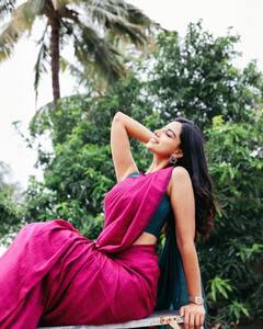 Meenakshi Chaudhary: 'గుంటూరు కారం'లో ఘాటుగా లేదు కానీ..సోషల్ మీడియాలో మాత్రం పద్ధతిగా చంపేస్తోన్న మీనాక్షి చౌదరి!