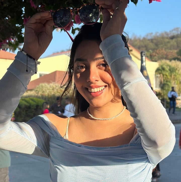 पॉपुलर टीवी शो 'तारक मेहता का उल्टा चश्मा' में सोनू के नाम से मशहूर झील मेहता को अपने मेकअप आर्टिस्ट करियर के अलावा बिजनेसवुमन के लिए भी जाना जाता है.