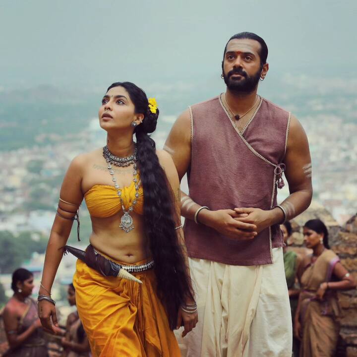தமிழ் சினிமாவின் கனவான பொன்னியின் செல்வன் படத்தில் சேந்தன் அமுதன் கதாபாத்திரத்தில் நடிக்கும் வாய்ப்பு இவருக்கு கிடைத்தது. படங்களை தாண்டி வெப் தொடர்களிலும் குறும்படங்களிலும் நடித்து வருகிறார்.