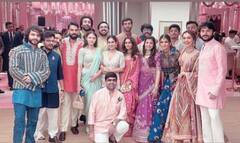 नीता अंबानी की खूबसूरती और स्टाइल के सामने Radhika और Shloka भी फेल, देखें गरबा नाइट की इनसाइड तस्वीरें