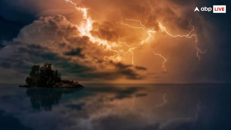 किस जगह होता है सबसे ज्यादा बिजली गिरने का खतरा? lightning strikes hot spots in the world its system and why this place highest risk of lightning किस जगह होता है सबसे ज्यादा बिजली गिरने का खतरा?
